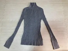 【冬物値下】vingtrois　毛混スリット入り細身リブタートルニット　グレー　フレア袖レディース20代30代40代オフィスカジュアルOL綺麗系　デザインニット