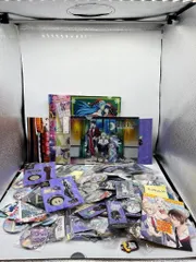 MP-00206　アニメ　グッズ　ツイステ バッジ アクスタ まとめて