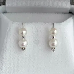 あこや本真珠 テリ抜群 K18WGピアス 4-5.5mm ダイヤモンド