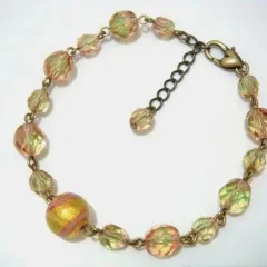 ウランガラスのブレスレット　195