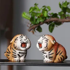 虎 招財 置物 オブジェ 紫砂 可愛い 富 繁栄 樹脂素材 玄関 リビング 風水 縁起物 贈り物 プレゼント インテリア 玄関 オフィス 高級感 運 