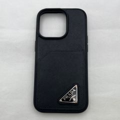 PRADA プラダ カードポケット付き iPhone ケース 三角プレート 黒系 PRADA プラダ カードポケット付き iPhone ケース 三角プレート 黒系
