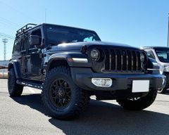 Jeep Gladiator ハイフェンダー＆クウェイクディライト　車体別です Jeep Gladiator ハイフェンダー＆クウェイクディライト 車体別です