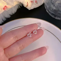 ハートモチーフ シルバー ミニピアス シンプル 控えめ 小粒 カジュアル デイリーコーデ オフィス レディース プチプラ 韓国アクセ