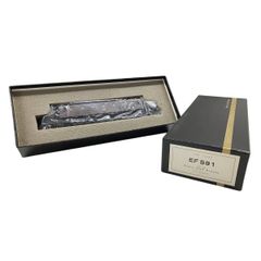 Item thumbnail for item 45a7168a-145b-4b68-bd33-4ba8957f4b26