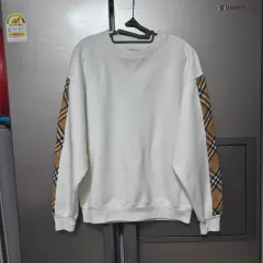 バーバリー 白 オーバーサイズ スウェット