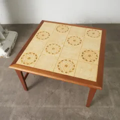 イギリス ヴィンテージ タイルトップ コーヒーテーブル ミッド