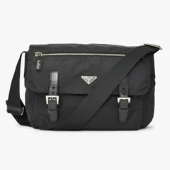 極美品 PRADA プラダ 三角ロゴ ショルダーバッグ BT0697 ブラック ナイロン レザー シルバー金具 中古 4b011844