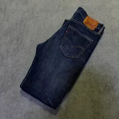 リーバイス 511 スキニーフィット または スリムフィット デニム ジーン 32