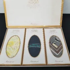 Pulchradeプルクラード ハンカチ2枚 ビジネスソックス1足セット A9833A99