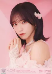 【中古】生写真(女性) イコールラブ(=LOVE)/野口衣織/バストアップ/イコールラブ(=LOVE)アリーナツアー2024限定生写真セット(6周年コンサート衣装(2))「アリーナツアー2024 Tell me what’s more than ”LOVE”」