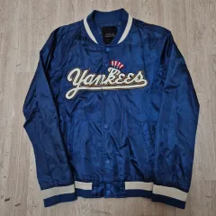 MLB ニューヨーク・ヤンキース スタジアム スタジャン L(100)