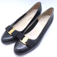 サルヴァトーレフェラガモ パンプス ヴァラリボン シューズ 靴 イタリア製 黒 レディース 6Cサイズ ブラック Salvatore Ferragamo 【中古】