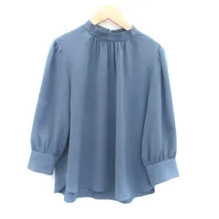 グリーンレーベルリラクシング ユナイテッドアローズ green label relaxing ブラウス シャツ プルオーバー オフネック 七分袖 無地 くすみブルー /HO49