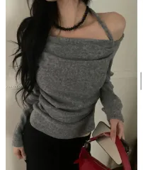 起毛スクエアネック オフショルダーニット(紐でオフショルダースタイル調整可能)