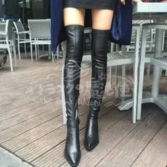 人気商品◆ブーツ ニーハイ ロング 膝上 秋冬 ポインテッドトゥ ローヒール ストレッチ レディース エナメル PU革 チャンキーヒール 美脚 CZH131P125