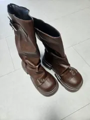 ブラウン バックル ロング ブーツ