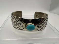 NAVAJO  バングル　SILVER　シルバー　ターコイズ　インディアンジュエリー　ダブルスタンプ　01d147