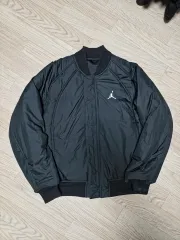 ナイキ ジョーダン スタジャン リバーシブル ジャケット
