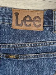 Lee デニム