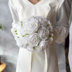 Item thumbnail for item 8ea82026-edee-4710-b67a-39a10a73d7de