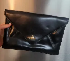 ヴィヴィアン・ウエストウッド クラッチバッグ