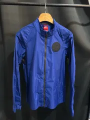 ナイキ 限定モデル ウィンドブレーカー