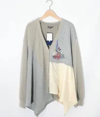 イズスカラー　553266：3素材ミックス花×蝶刺繍カーディガン