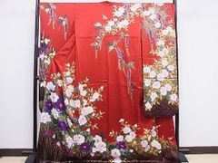 逸品】最高級お引きずり 引き振袖 舞蝶熨斗花文 暈し染め 金銀彩 結婚