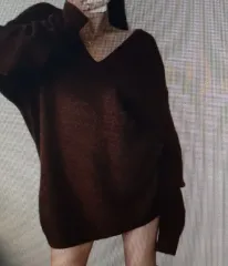 (海外配送)ブラウン/ブラック Vネック ルーズフィット ニット ロング丈 セーター