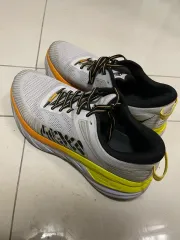 HOKA ONE ONE ホカオネオネ ボンダイ7 ランニングシューズ 白/黄色