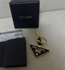 25年購入 A+ 正規品 PRADA プラダ 三角ロゴ キーホルダー