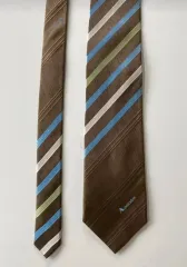 アクアスキュータム ネクタイ