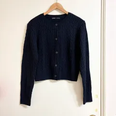 新品 ミッソ (MIXXO) ネイビー ケーブル編み ニット カーディガン (S)