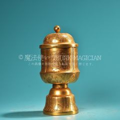 From a former family storehouse: Copper cup with gold lacquer and a divine beast motif. A perfect ornament, prize, or memorial item for antique art collectors. Product code: CLH131P184