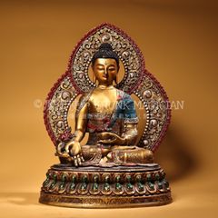 From an old family collection: Copper relief carving, chisel engraving, gilding, and painting of Yakushi Buddha, a Buddhist statue, Esoteric Buddhism, offering item, antique art, collector's item. CLH131P383