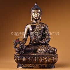 From an old family collection: Copper relief carving of Yakushi Buddha, inlaid with gold leaf and chisel engraving. Buddhist statue, Esoteric Buddhism, offering item, antique art, collector's item. CLH131P570