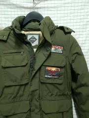 Jeep ジープ カーキ色 マウンテンパーカー アウター