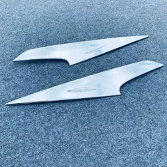 【送料無料】21年型ヤリスクロス専用フロントヘッドライト眉カバー 2点セット ABSメッキ装飾パーツ！簡単貼付け式でスタイリッシュなデザイン！ZX09