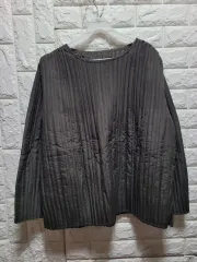 プリーツボンディング長袖Tシャツ