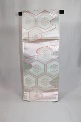 袋帯/正絹/シルバー×ピンク/亀甲文様/花菱文様/六通/仕立上がり【ゆずりは】12277