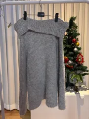 グレー オフショルダー ニット<The First 価格>