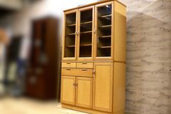 井上木工所 バーズアイメープル カップボード IDC大塚家具 食器棚