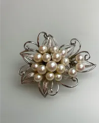 【極美品】17珠 アコヤ真珠 ブローチ STERLING シルバー 繊細なリーフ細工 ボタニカル フラワーモチーフ