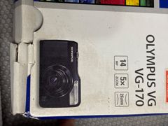 OLYMPUS VG-170 ホワイト コンパクトデジタルカメラ 本体 未開封