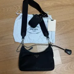 正規品 PRADA プラダ re-edition 2005 HOBO BAG クロスバック ショルダーバック バッグ ブラック