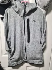 ナイキ テック フリース フーディー ジップアップ グレー