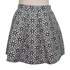 ローリーズファーム LOWRYS FARM スカート フレア 総柄 ミニ丈 ポケット Ⅿ 0201