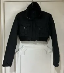 レディース ブラック クロップド ダウン ジャケット