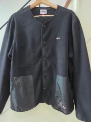 トミー ジーンズ フリース ノーカラージャケット